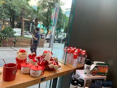 零售区-星巴克(昆明金鹰天地店)