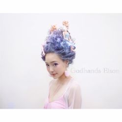-God Hands发型设计复古会所