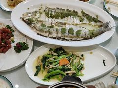 -鲜得莱渔港·小平岛海胆馆(七贤岭店)