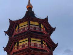 -绳金塔