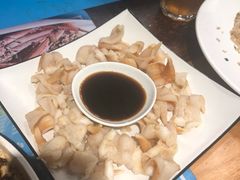 -臻鲜燕海鲜融合餐厅(金陵style店)