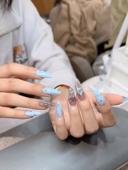 -UGIRL有个美甲
