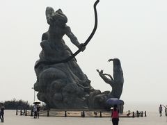 -巴陵广场