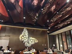 -蝴蝶里·粤菜·点心(滨江龙湖店)