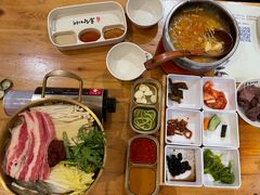 -秋香家韩式炭火烤肉(磐石路店)