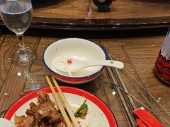 -鱼满舱·鲜活海鲜·正宗鲁菜