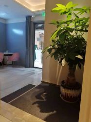 -苑苑vbeauty科技美容SPA