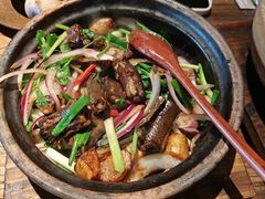 生啫黄鳝-啫两手·啫啫煲·小饭堂(龙城万科里店)
