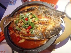 -鸣记脆皮烤鱼·海鲜烤鱼(三八广场店)