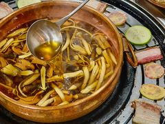 -阿山卓·野生菌火锅·纳西火塘烤肉