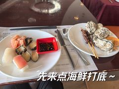 -荣誉国际酒店-云顶旋转餐厅