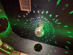 -温莎KTV(珠江路店)