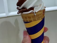 雙色冰激凌-宜家·瑞典风味餐厅(武汉荟聚中心店)