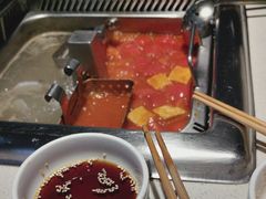 -海底捞火锅鲜切牛肉主题店(长寿路店)