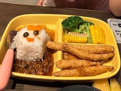 -湊湊火锅·茶憩(颐堤港店)
