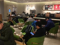 大堂-星巴克臻选(北京银泰店)