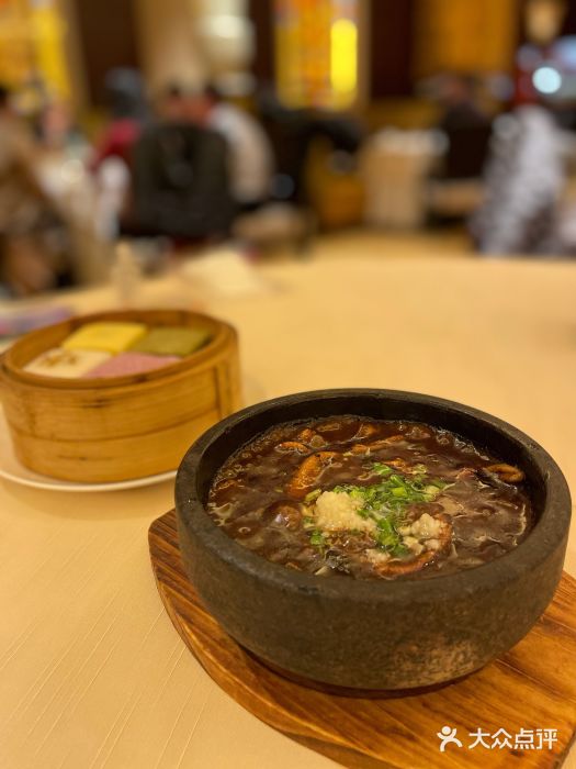 夏宫·中国大饭店(中国国际贸易中心店)响油鳝糊图片