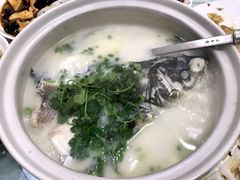 -天乐农家鱼头王(天目湖店)