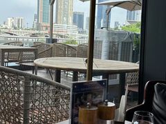 -MONICH牛排融合餐厅(和义大道购物中心店)