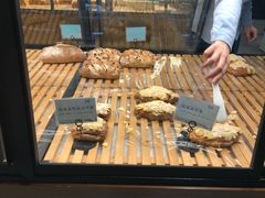 -Dough&Joe团憩(瑞虹天地月亮湾店)