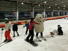 -乔波室内滑雪场