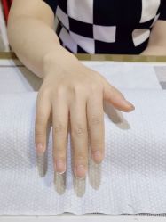 -桃色美甲沙龙