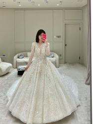 点击看大图 -Renee芮亦婚纱