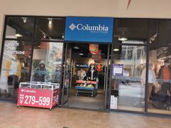 -王府井奥莱临潼小镇(临潼店)