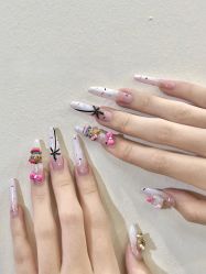 -Lilly.chow美甲美睫