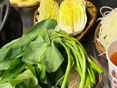 -赵美丽·重庆社区火锅·直营店(火车东站·中豪国际店)