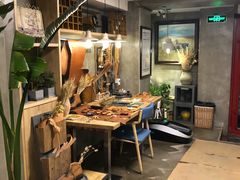 -HIGH FIVE哈福手工汉堡(桂林路店)