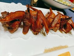 脆皮乳鸽-新加坡泰国村酒楼(五角场店)