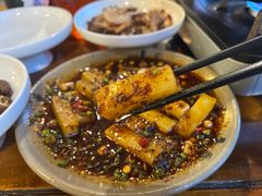 -老鼎万春卤菜(五代传承创始老店)