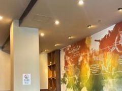 -星巴克(广州南站A18检票口楼上)