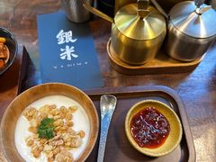 -银米·云南传统过桥米线(双廊黑金冠店)