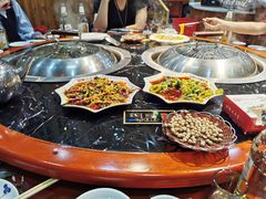 -袁小二大东北铁锅炖(吉祥村总部)