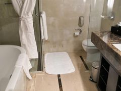 -青岛海尔洲际酒店