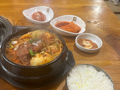 -喇喇排骨火锅·传统韩式脊骨汤(望京西园总店)