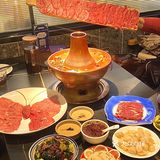 朝阳门坐满人的一家铜锅涮🥩