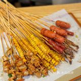 钓虾烧烤两不误，聚会亲子总相宜