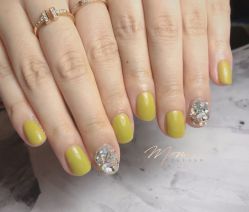 -Momo nail 日系美甲