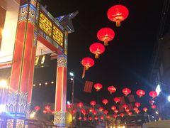 -天品味 一口吃榴莲泡芙