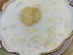 榴莲河粉-甜心妈妈·榴莲星级糖水(北京路总店)