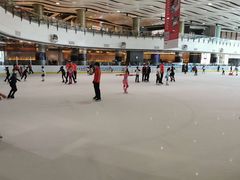 -冰纷万象滑冰场(沈阳万象城店)