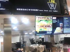 -麦当劳(轻轨曹杨路店)