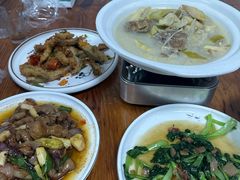 -阿峰饭店·本地土菜馆·农家土鸡煲·一品神仙鸡(报福店)
