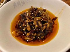 -老牌坊云南鱼豆花火锅(爱建店)