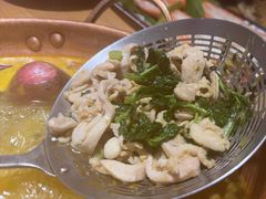 -洱火云南酸菜牛肉火锅(石景山当代商城店)