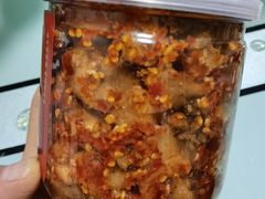 麻辣萝卜块-鑫记婆婆兔·成都特产·兔头手撕兔(太古里店)