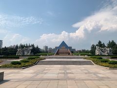 -上海市龙华烈士陵园